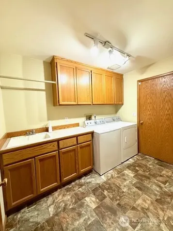 22623 SE 47th Court Sammamish WA 98075