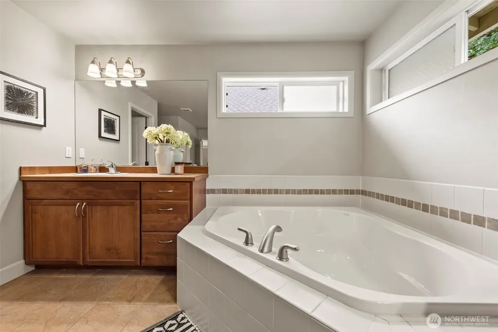 11818 179th Place NE Redmond WA 98052