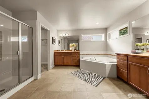 11818 179th Place NE Redmond WA 98052