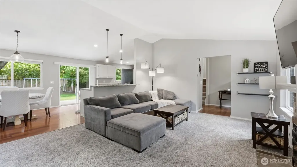 17333 160th Avenue SE Renton WA 98058