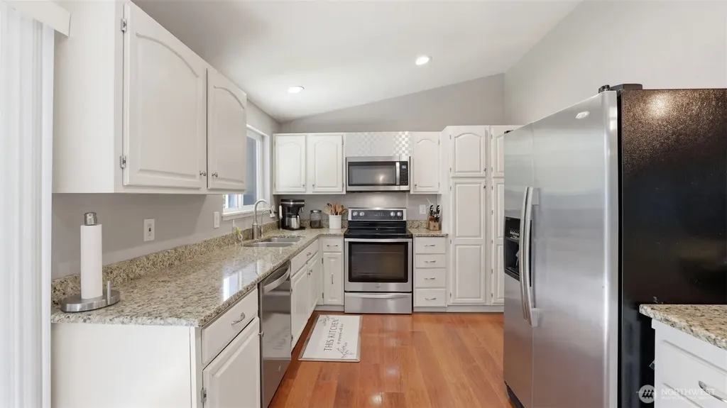 17333 160th Avenue SE Renton WA 98058