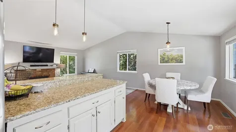 17333 160th Avenue SE Renton WA 98058