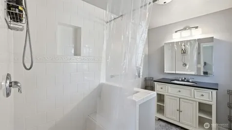 17333 160th Avenue SE Renton WA 98058