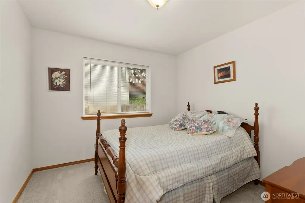 457 Dolphin Avenue NE Ocean Shores WA 98569