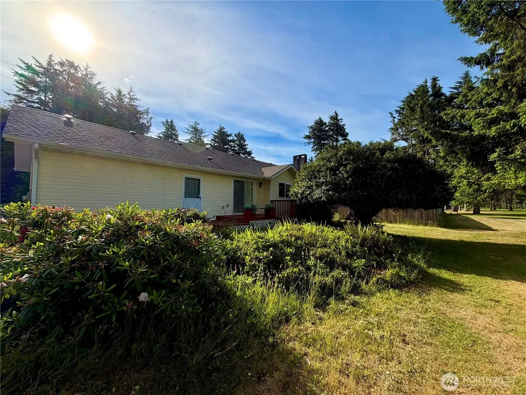 457 Dolphin Avenue NE Ocean Shores WA 98569