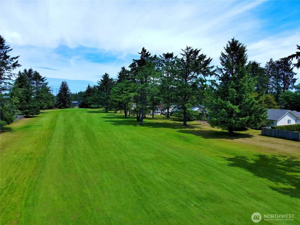 457 Dolphin Avenue NE Ocean Shores WA 98569