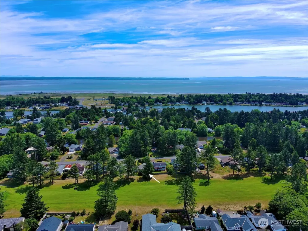 457 Dolphin Avenue NE Ocean Shores WA 98569