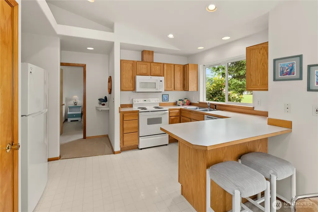 457 Dolphin Avenue NE Ocean Shores WA 98569