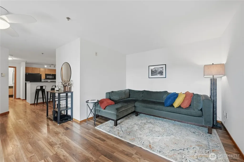 4020 Aurora Avenue N Seattle WA 98103