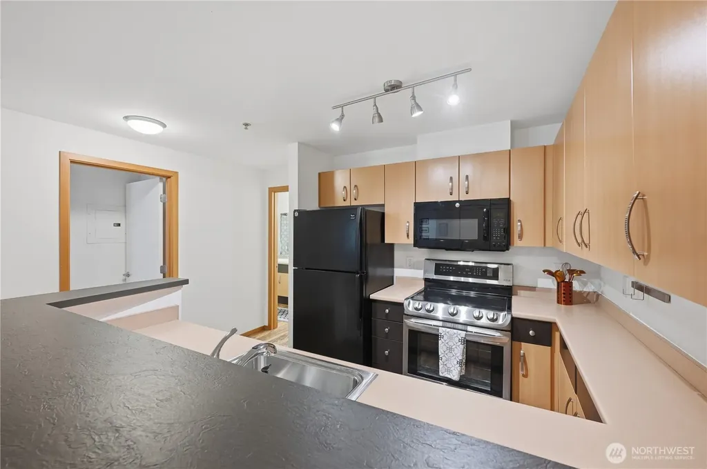 4020 Aurora Avenue N Seattle WA 98103