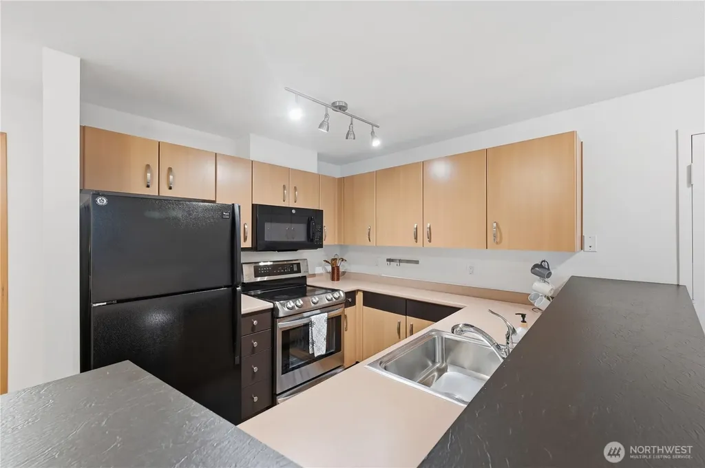 4020 Aurora Avenue N Seattle WA 98103