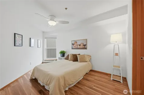 4020 Aurora Avenue N Seattle WA 98103