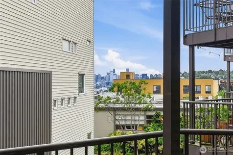 4020 Aurora Avenue N Seattle WA 98103