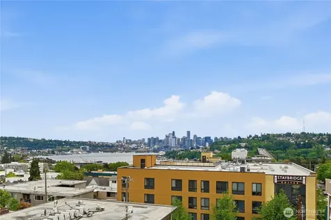 4020 Aurora Avenue N Seattle WA 98103