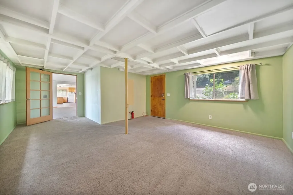 20487 Viking Avenue NW Poulsbo WA 98370