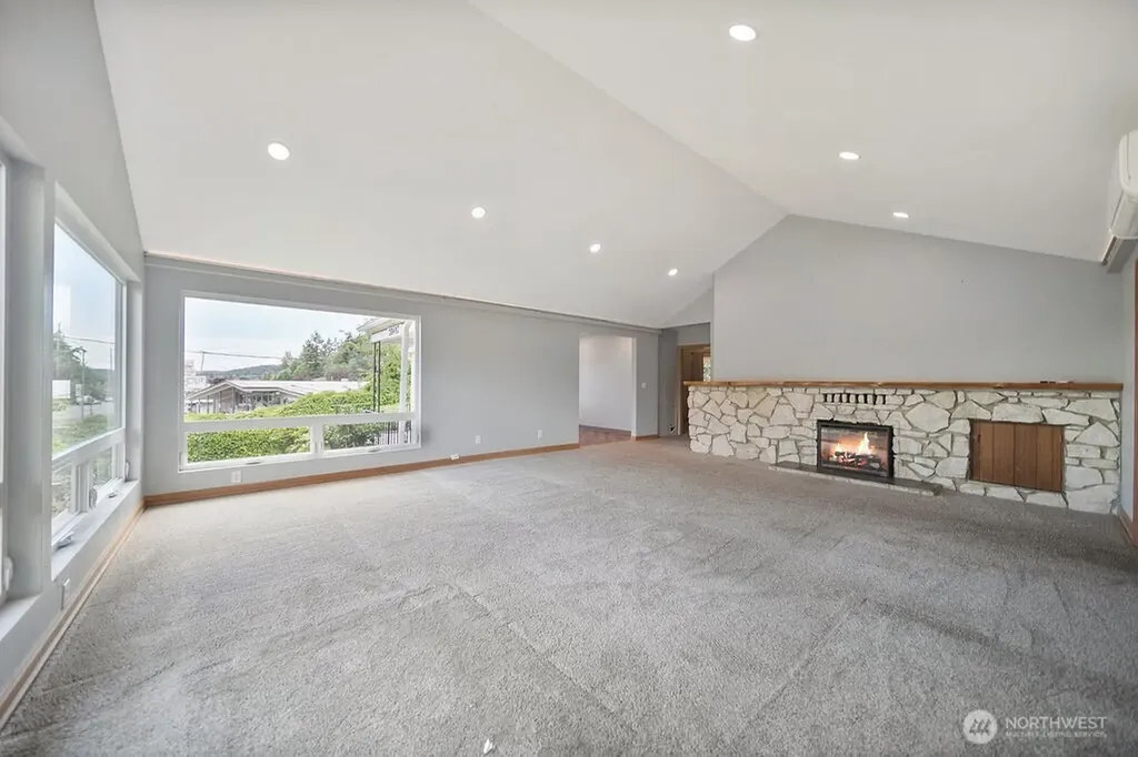 20487 Viking Avenue NW Poulsbo WA 98370