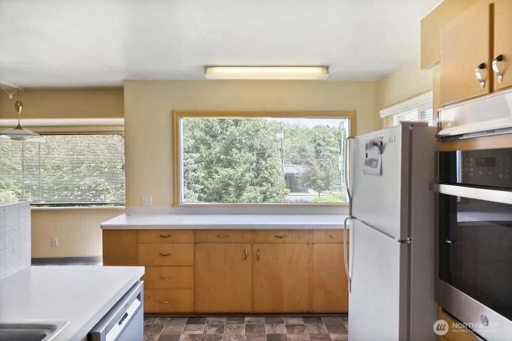 20487 Viking Avenue NW Poulsbo WA 98370