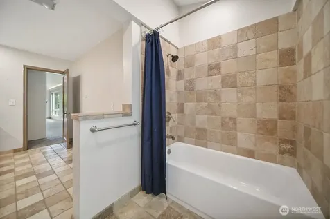 20487 Viking Avenue NW Poulsbo WA 98370