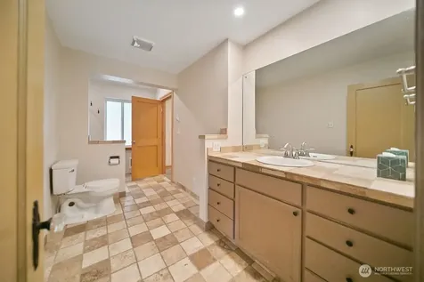 20487 Viking Avenue NW Poulsbo WA 98370