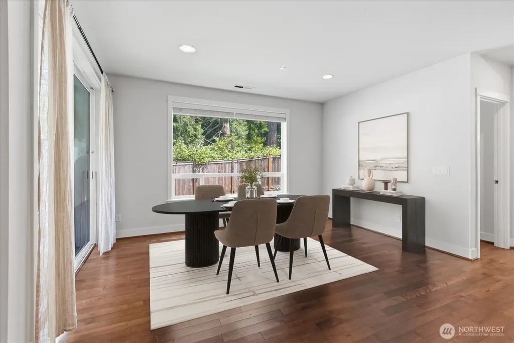 5417 165th Place SW Lynnwood WA 98037