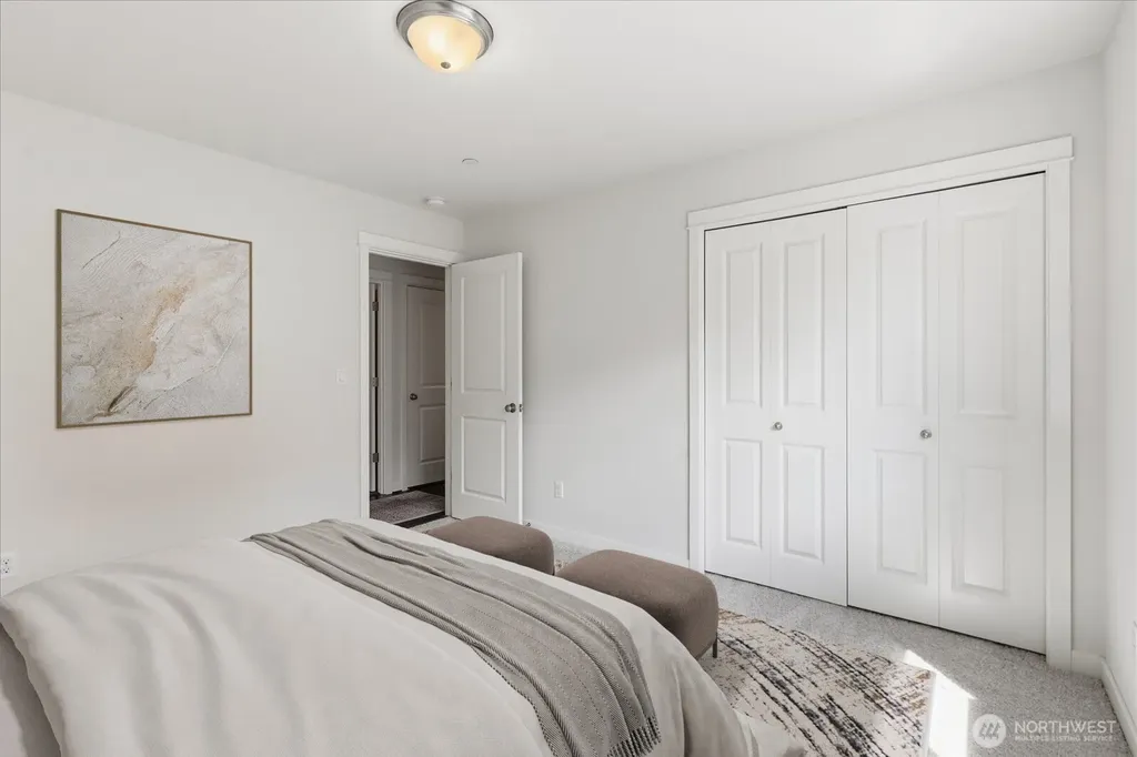 5417 165th Place SW Lynnwood WA 98037