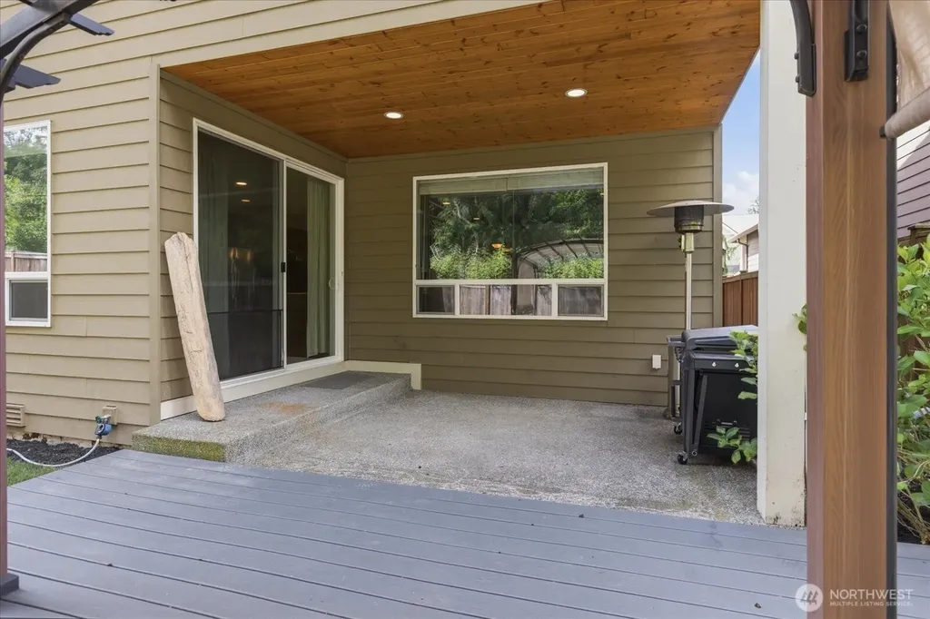 5417 165th Place SW Lynnwood WA 98037