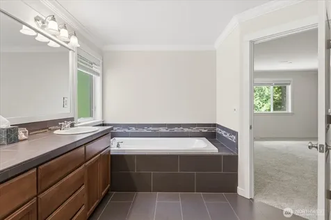 5417 165th Place SW Lynnwood WA 98037