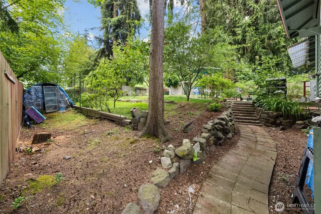 2613 S 300th Street Federal Way WA 98003