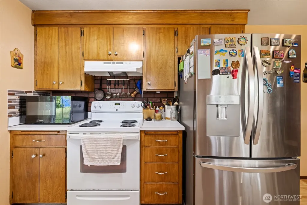 2613 S 300th Street Federal Way WA 98003