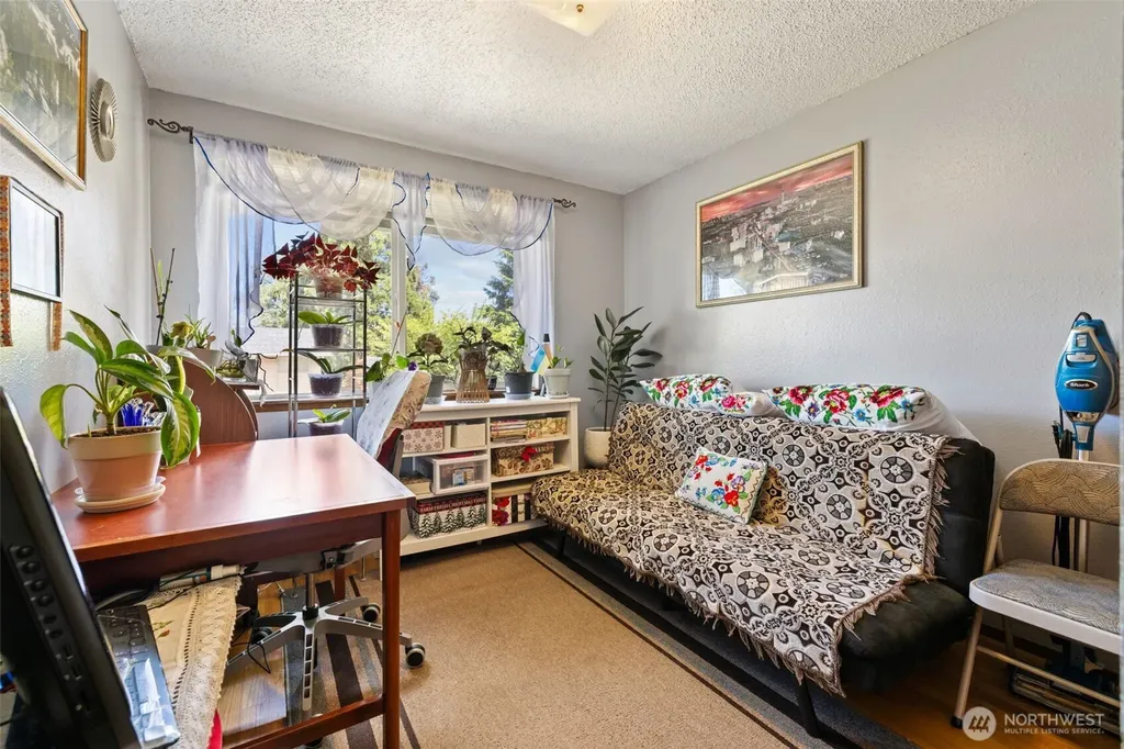 2613 S 300th Street Federal Way WA 98003