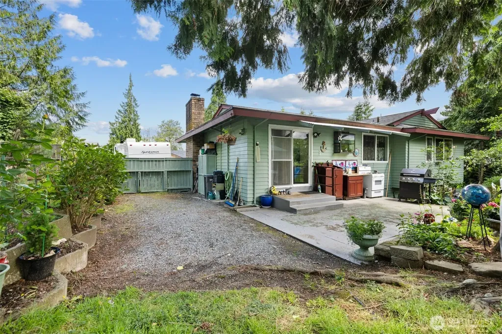 2613 S 300th Street Federal Way WA 98003