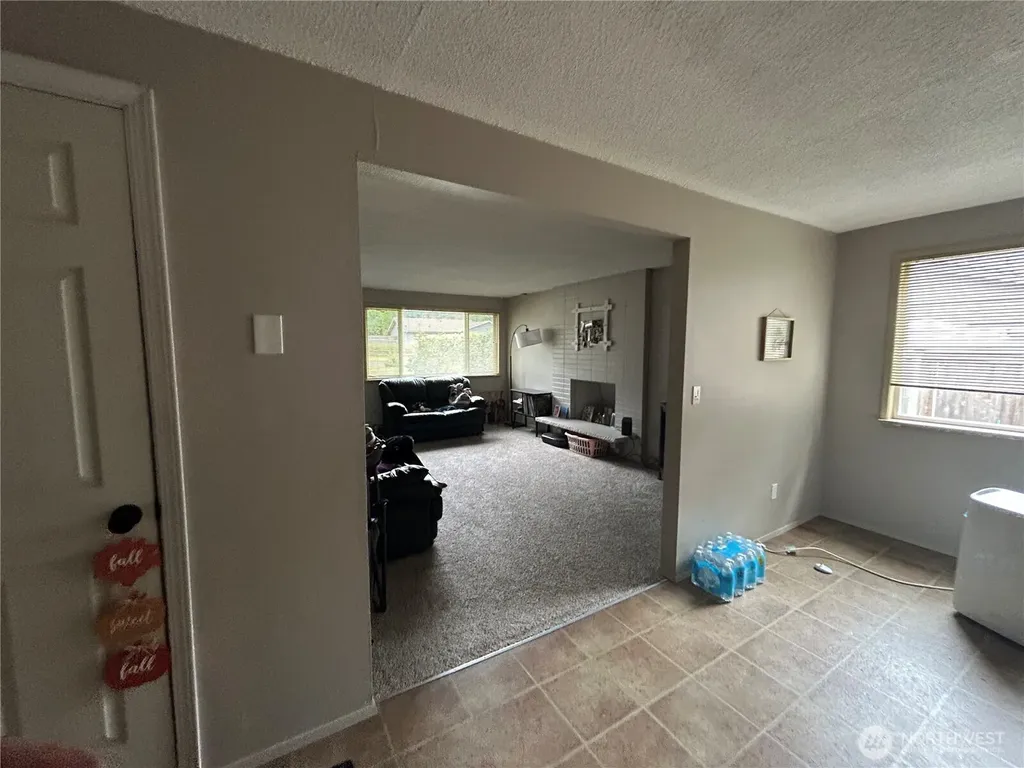 8224 59th Avenue E Puyallup WA 98371