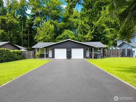 8224 59th Avenue E Puyallup WA 98371