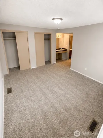 8224 59th Avenue E Puyallup WA 98371