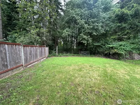 8224 59th Avenue E Puyallup WA 98371