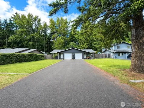8224 59th Avenue E Puyallup WA 98371