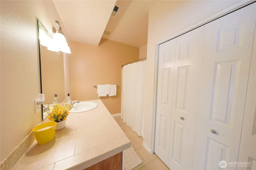 18709 68th Street E Bonney Lake WA 98391