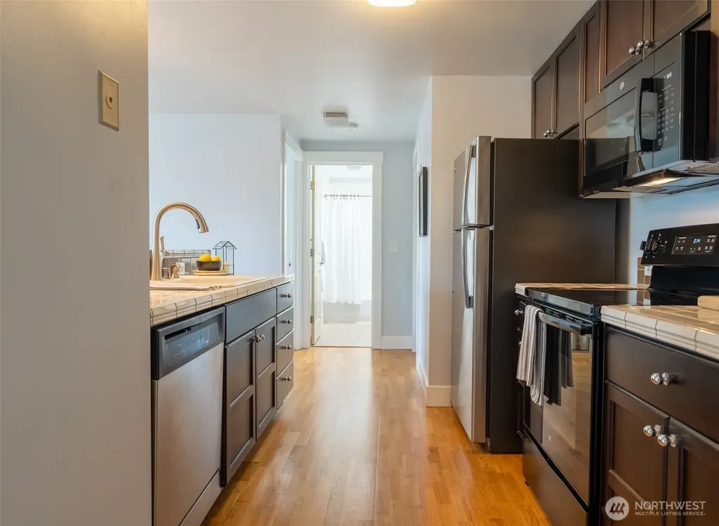 209 N 39th Street Seattle WA 98103