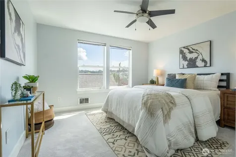209 N 39th Street Seattle WA 98103