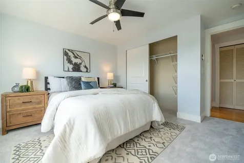 209 N 39th Street Seattle WA 98103