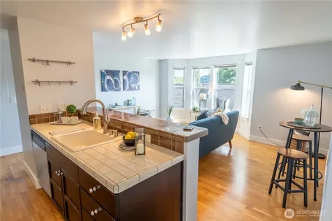 209 N 39th Street Seattle WA 98103