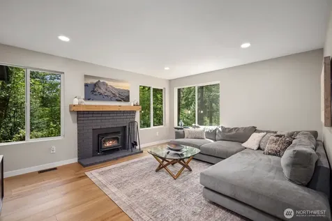 42003 SE 166th Street North Bend WA 98045