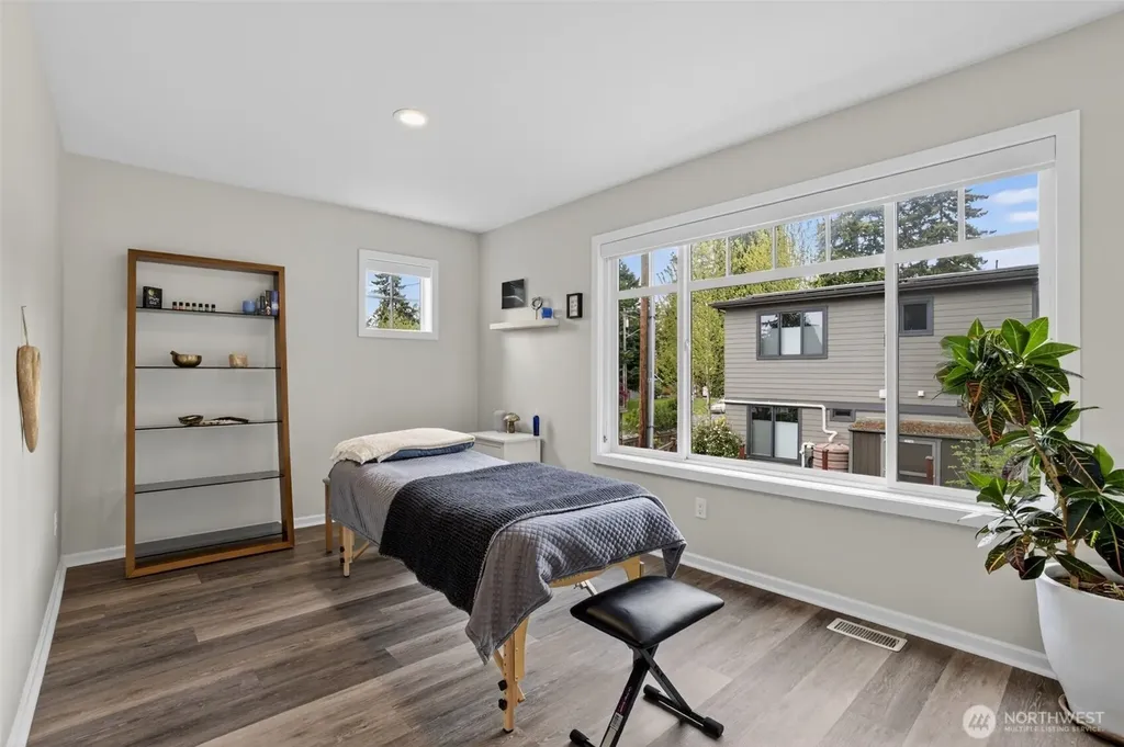 11419 NE 100th Street Kirkland WA 98033