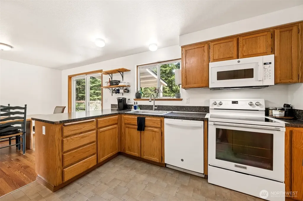 10714 Zephyr Lane SW Olympia WA 98512