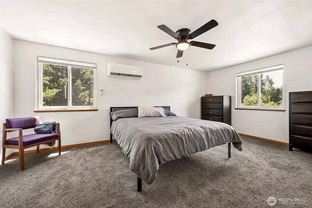 10714 Zephyr Lane SW Olympia WA 98512