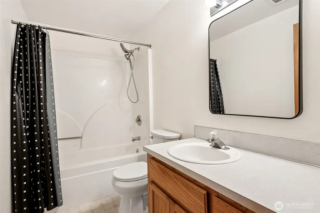 10714 Zephyr Lane SW Olympia WA 98512