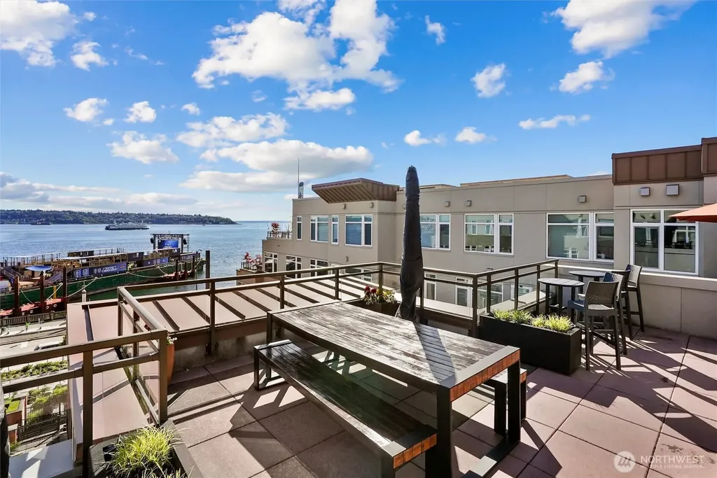 1950 Alaskan Way Seattle WA 98101