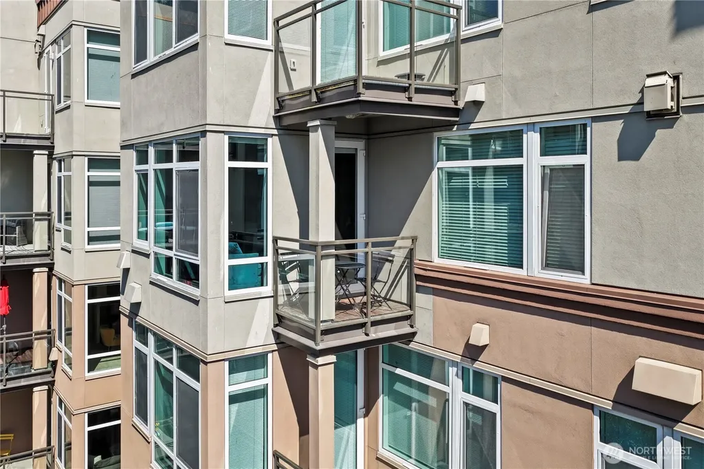 1950 Alaskan Way Seattle WA 98101