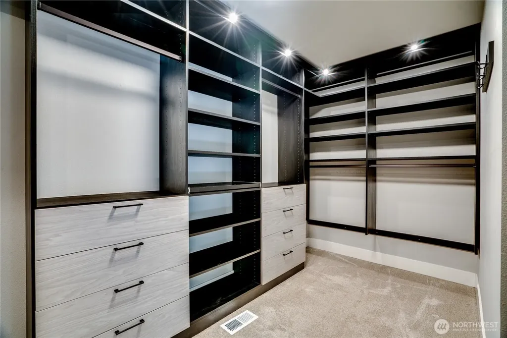 1828 Clorindi Circle NW Gig Harbor WA 98335