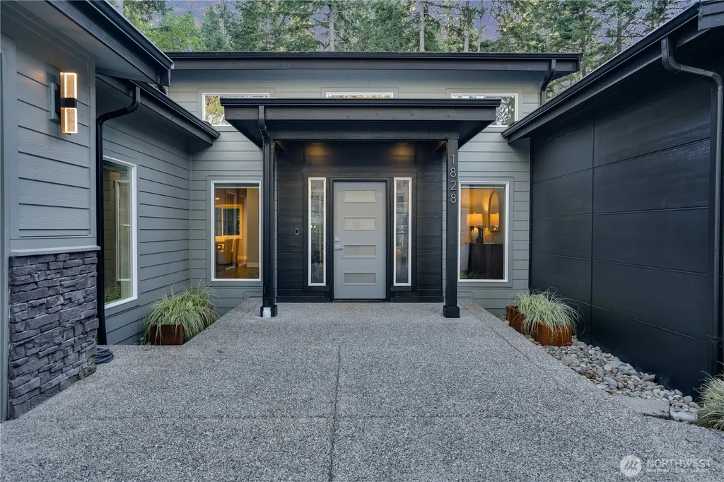 1828 Clorindi Circle NW Gig Harbor WA 98335